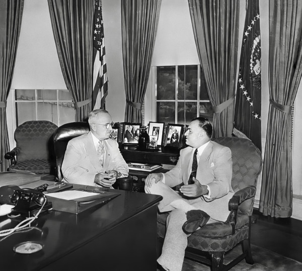 U.S. President Harry S. Truman (left) meeting with President Galo Plaza of Ecuador (right) in White