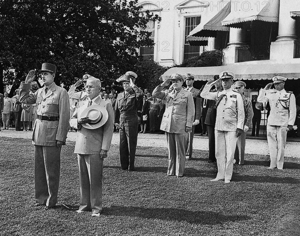 U.S. President Harry S. Truman, right, and Charles De Gaulle, Chairman of the Provisional