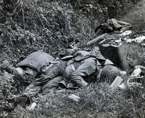 American soldiers who died in crash-landing of glider during invasion, near Utah Beach,