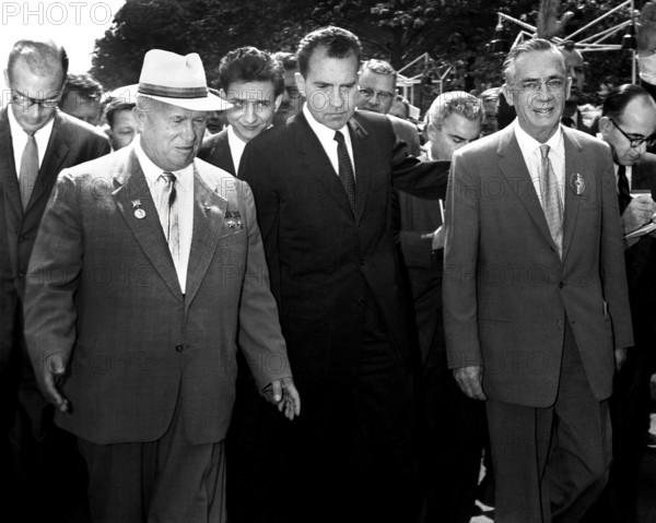 U.S. Vice President Richard Nixon, Soviet Premier Nikita Khrushchev, and others touring American