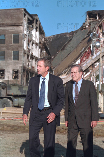 U.S. President George W. Bush and U.S. Secretary of Defense Donald Rumsfeld visiting Pentagon near