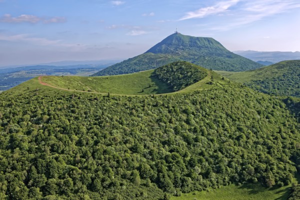Massif du Puy-de-Dôme and de Pariou