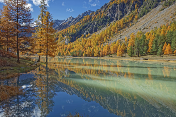 Lac de l'Orceyrette, France