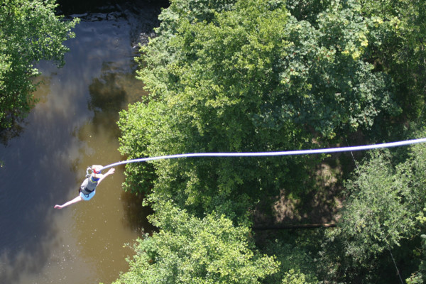 France, Basse Normandie, Calvados, bocage, viaduc de la Souleuvre, saut a l'elastique, bunjy, aj hackett, aventure,