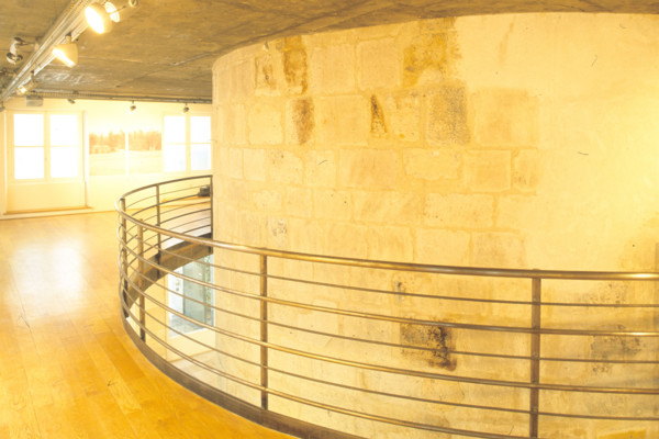 France, philip augustus wall in the house of catalonia