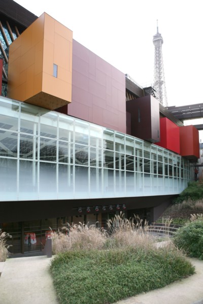 France, paris 7e, musee du quai branly, arts premiers, architecte jean nouvel,