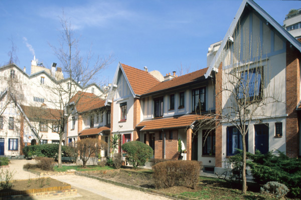 France, Paris 13e, la petite alsace - rue daviel, maisons, pavillons, pans de bois,