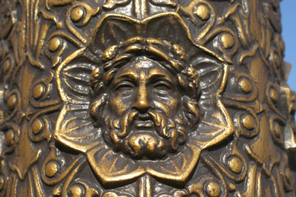 France, Paris 8e detail lampadaires rond point des champs elysees, figure,