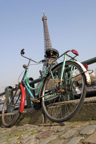 France, eiffel tower in the background