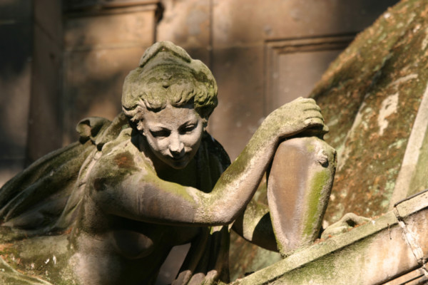 France, Paris 6e, jardin du Luxembourg, detail sculpture de la fontaine medicis,