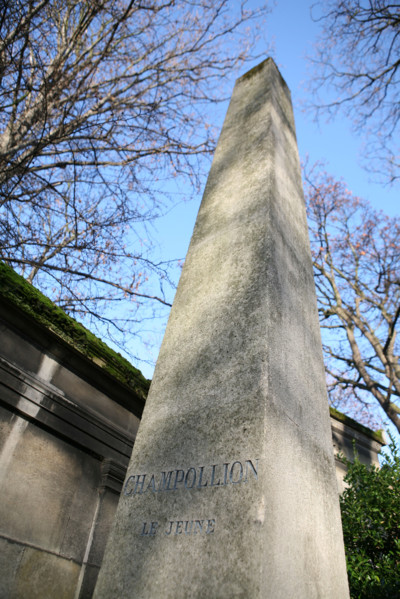France, Paris 20e, cimetiere du pere Lachaise, sepulture champollion, obelisque, egyptologie,
