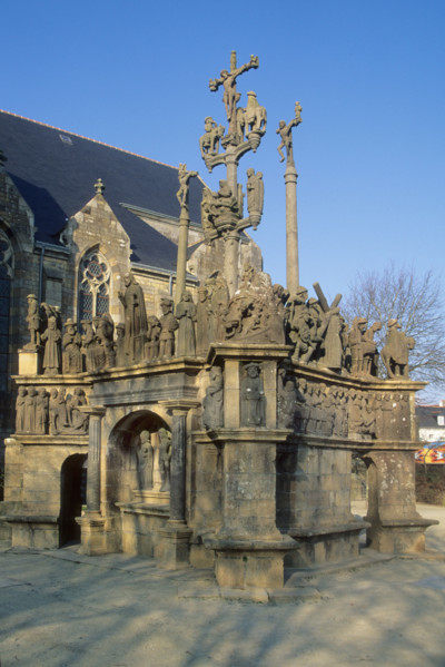 France, parish closes tour