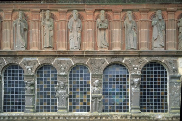 France, parish closes tour