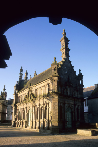 France, parish closes tour