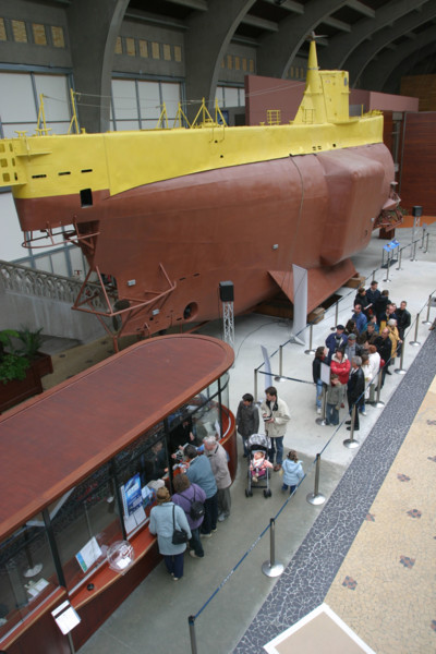 France, Basse Normandie, Manche, Cotentin, Cherbourg, cite de la mer, ancienne gare transatlantique, 
bathyscaphe Archimede dans le hall de la Cite de la Mer