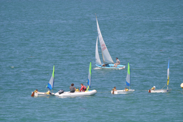 France, Basse Normandie, Manche, saint martin de brehal, plage, sable, ecole de voile, activites nautiques, optimist, enfants, mer,