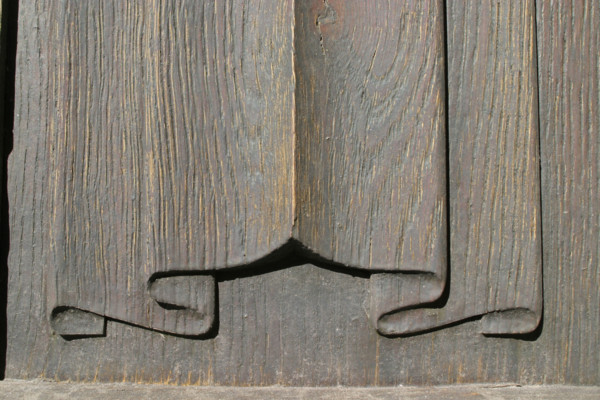 France, Haute Normandie, Seine Maritime, Rouen, archeveche, rue des bonnetiers, hotel particulier, 
detail panneau de porte, bois, motif parchemin,