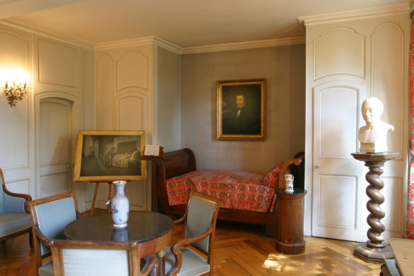 France, Haute Normandie, Seine Maritime, Rouen, musee Flaubert et d'histoire de la medecine, CHU hopitaux de Rouen.
chambre natale de Gustave Flaubert 
buste du pere (Achille Cleophas) par le sculpteu...