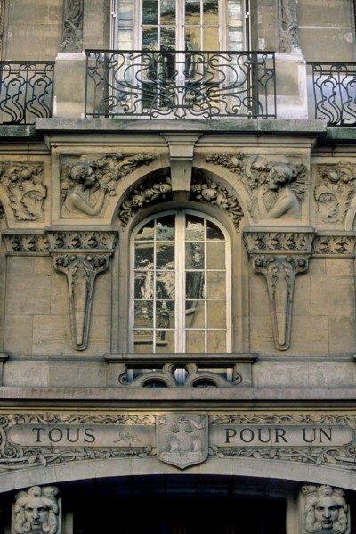 12 rue du Renard, Paris