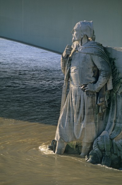 France, paris 7e, la seine, pont de l'alma, le zouave, crue du fleuve, statue, militaire, sculpture, soldat,