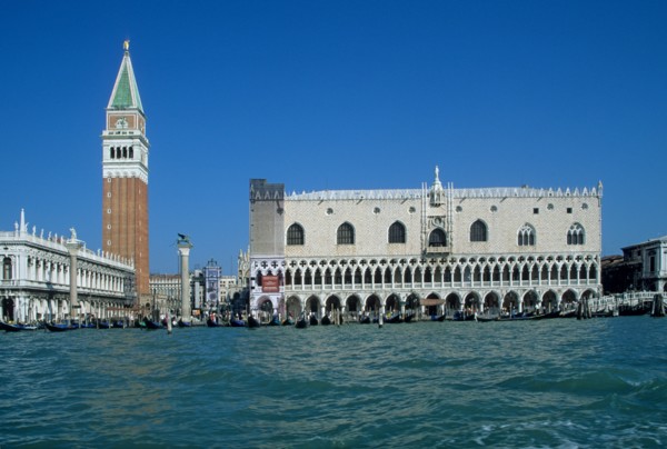 italy, tourists