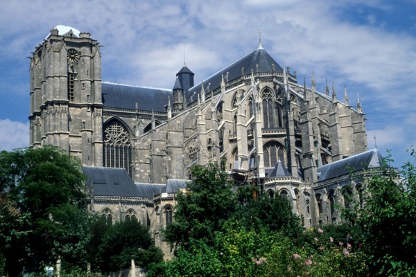 France, region pays de loire, sarthe, le mans, cathedrale, chevet, edifice religieux,