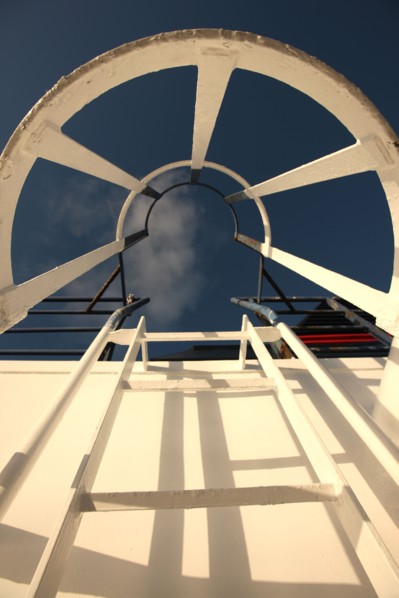 France, Haute Normandie / angleterre, seine maritime, le havre / portsmouth, traversee trans manche, a bord du ferry boat, norman voyager, navigation, mer, au petit matin, entree au port du havre, rad...