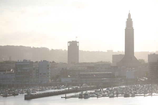 France, Haute Normandie / angleterre, seine maritime, le havre / portsmouth, traversee trans manche, a bord du ferry boat, norman voyager, navigation, mer, au petit matin, accostage au port du havre, ...