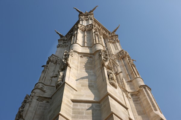 France, ile de france, paris 4e, le marais, 39 rue de rivoli, tour saint jacques, art gothique, restauration, square saint jacques, detail statues, sculpture, gargouilles,