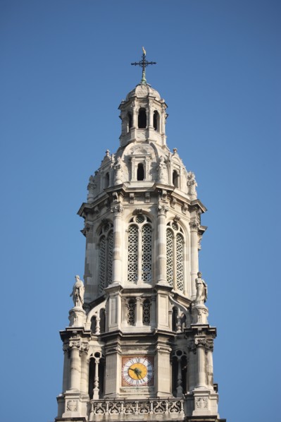 France, ile de france, paris 9e arrondissement, place d'estienne d'orves, eglise de la trinite, architecte theodore ballu, facade, clocher, sculpture,