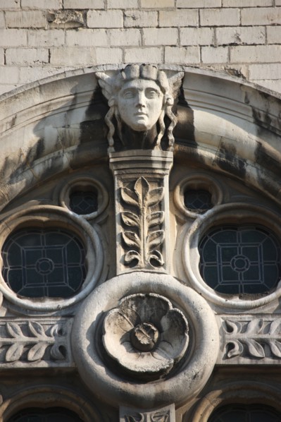 France, ile de france, paris 13e arrondissement, eglise notre dame de la gare, dite sainte jeanne d'arc, 8 rue xaintrailles, rue jeanne d'arc, detail facade,