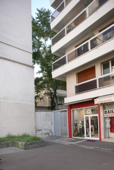France, Ile de France, paris 15e arrondissement, 279 rue de vaugirard, le recul laisse apparaitre l'ilot,