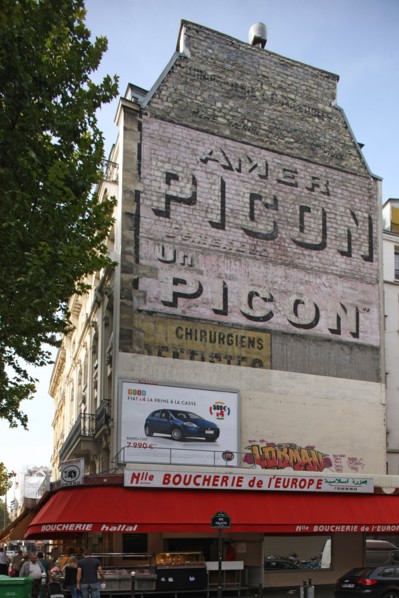 France, gable
