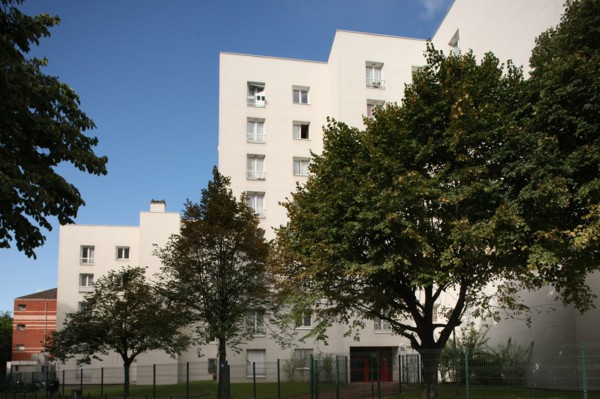 France, Ile de France, paris 20e arrondissement, rue vitruve, imeubles en zigzag pres du boulevard davout,
