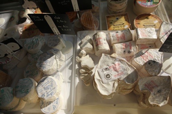France, Haute Normandie, eure, lyons la foret, la boutique des 4 fermieres, rue de l'hotel de ville, produits fermiers, gastronomie,
