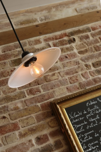 France, ile de france, paris 9e arrondissement, 19bis rue pierre fontaine, restaurant le garde temps, gastronomie, salle, 
Date : 2011-2012