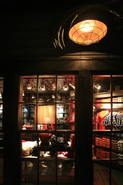 usa, state of New York, NYC, Manhattan, Broadway, magasin hollister,