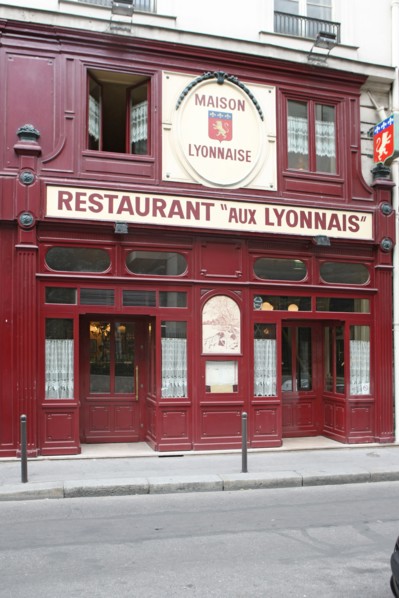 France, ile de france, paris, 10e arrondissement, 32 rue saint marc, restaurant aux lyonnais, gastronomie regionale, 
Date : 2011-2012