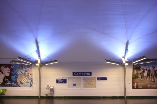 France, ile de france, paris 20e arrondissement, station de metro gambetta, ratp, quais, 
Date : 2011-2012