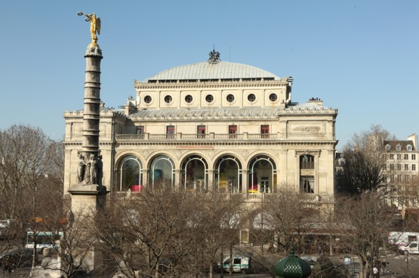 France, ile de france, paris 1er arrondissement, place du chatelet, vue sur le theatre du chatelet depuis le theatre de la ville, loge sarah bernhardt, tragedienne, comedie, actrice, 
Date : 2011-2012