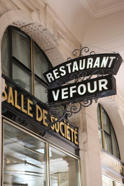 France, ile de france, paris 4e arrondissement, palais royal, galerie beaujolais, restaurant le grand vefour, chef guy martin, 
Date : 2011-2012