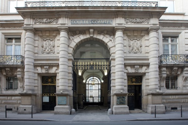 France, ile de france, paris 1er arrondissement, 13 rue cambon, palais cambon, cour des comptes, institution, etat, batiment facade sur rue, portail, 
Date : 2011-2012