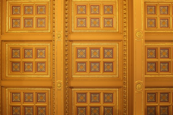 France, ile de france, paris 1er arrondissement, 13 rue cambon, palais cambon, cour des comptes, institution, etat, batiment grand chambre, detail plafond a caissons, 
Date : 2011-2012