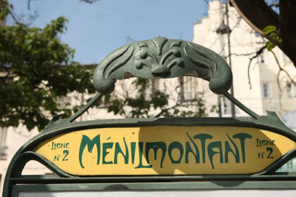 France, ile de france, paris 20e arrondissement, bd de menilmontant, station du metro menilmontant, ratp, Hector Guimard, 
Date : 2011-2012