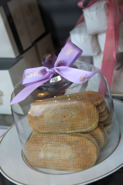 France, ile de france, paris, 3e arrondissement, marais, 16 rue elzevir, boutique meert, gaufre, lille, speculoos, biscuits, salon de the, 
Date : 2011-2012