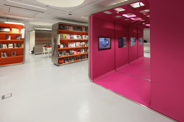 France, ile de france, paris 3e arrondissement, 3 bis rue papin, gaite lyrique, architecte manuelle gautrand, arts numeriques, centre de ressources, 
Date : 2011-2012