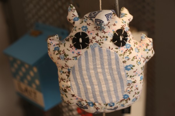 France, ile de france, paris 4e arrondissement, bastille, 2 rue de lesdiguieres, boutique bird on the wire, suicidal shops, gadgets, objets, 
Date : 2011-2012