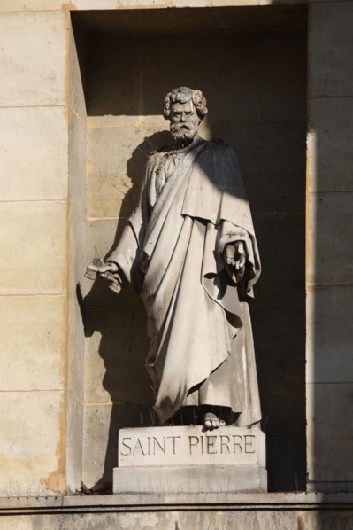 France, ile de france, paris 3e arrondissement, 68 rue de turenne, eglise saint denys du saint sacrement, religion catholique, architecte hippolyte godde, colonnes, chapiteaux, fronton, statue saint p...