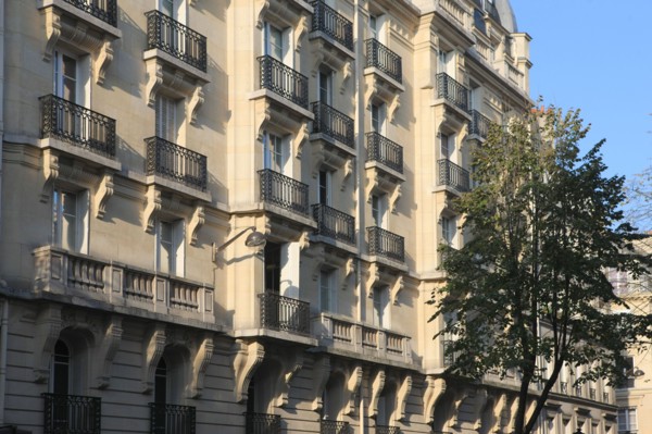 France, ile de france, paris 3e arrondissement, le marais, rue de turenne, place, carrefour rue de bretagne et filles du calvaire, facade immeuble, 
Date : 2011-2012