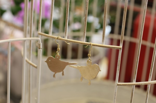 France, ile de france, paris 4e arrondissement, bastille, 2 rue de lesdiguieres, boutique bird on the wire, suicidal shops, gadgets, objets, 
Date : 2011-2012